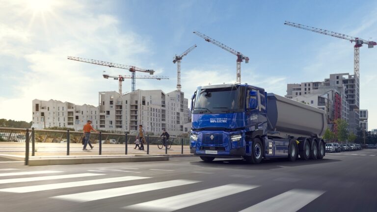 Renault Trucks dévoile le design de ses modèles T et C électriques