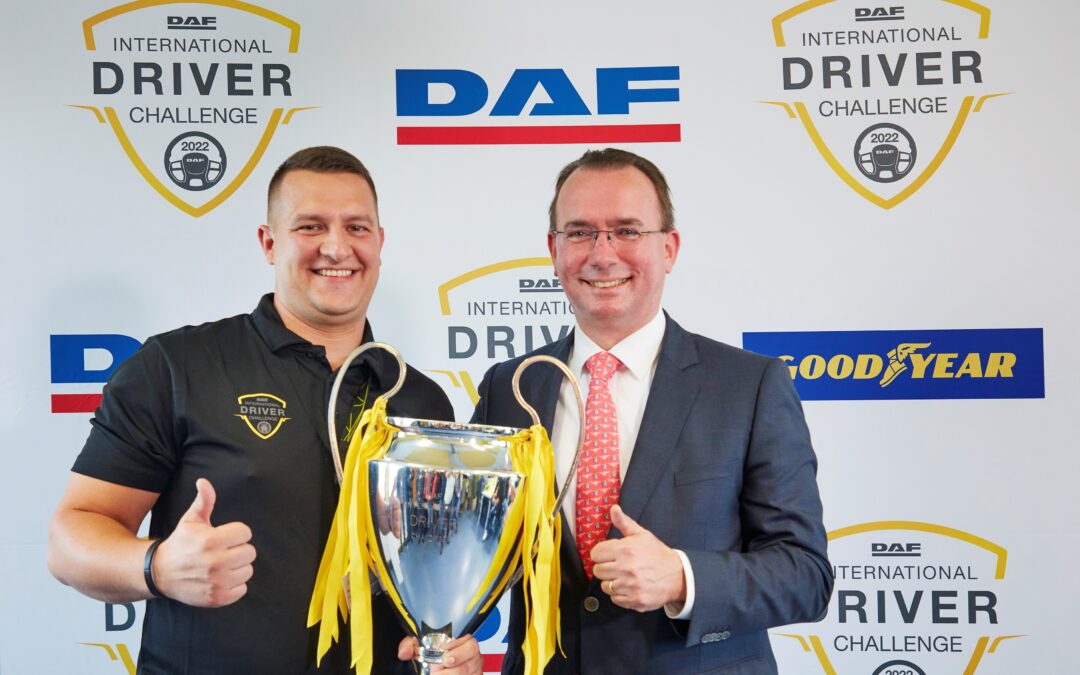 Gábor Szabados uit Hongarije wint International DAF Driver Challenge 2022