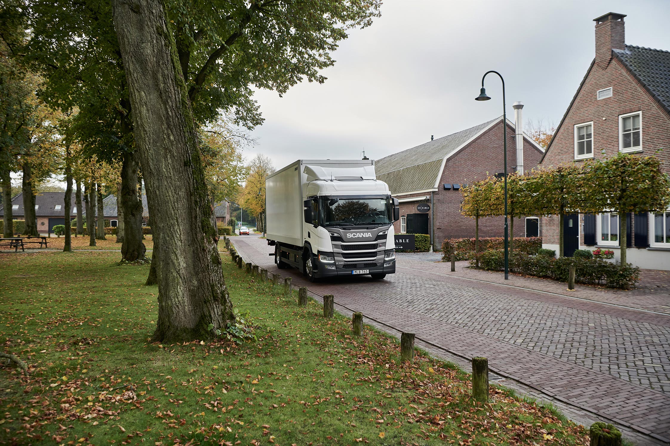 Scania présente des camions hybrides polyvalents de classe mondiale