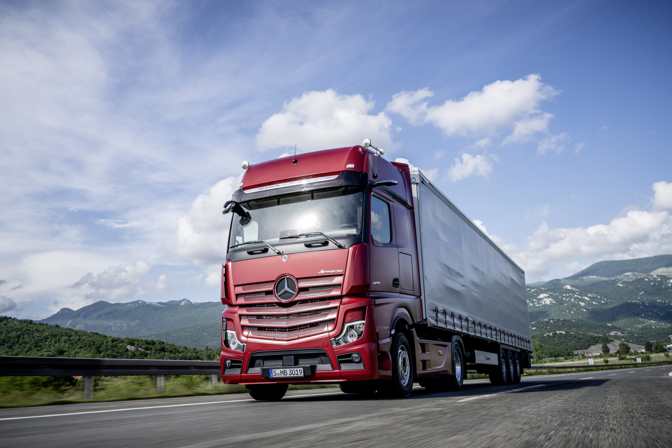Nieuwe Actros is Truck of the Year 2020