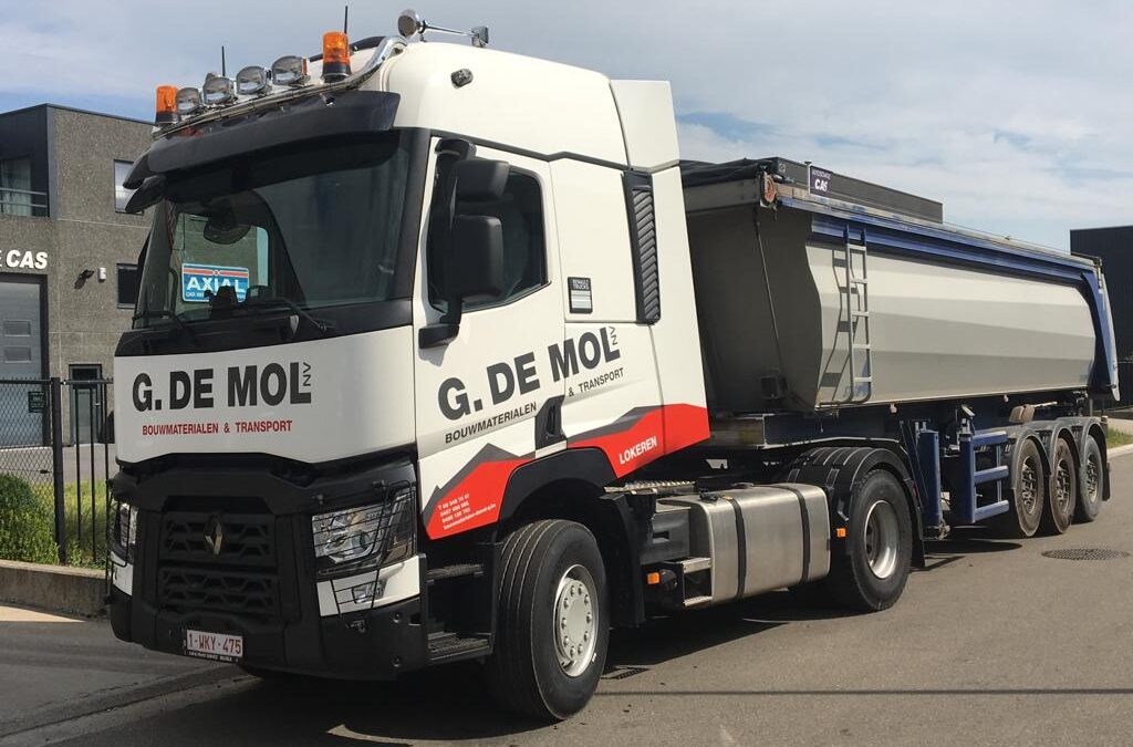 BOUWMATERIALEN G.DE MOL N.V. KIEST VOOR DE RENAULT TRUCKS T           X-ROAD