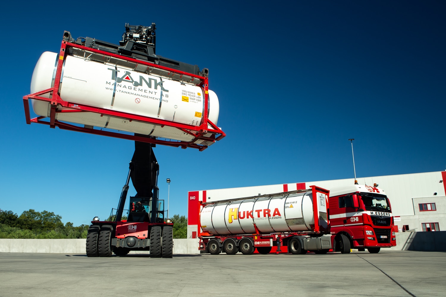 H.ESSERS verruimt aanbod in multimodaal transport van vloeibare chemie met overname Tank Management