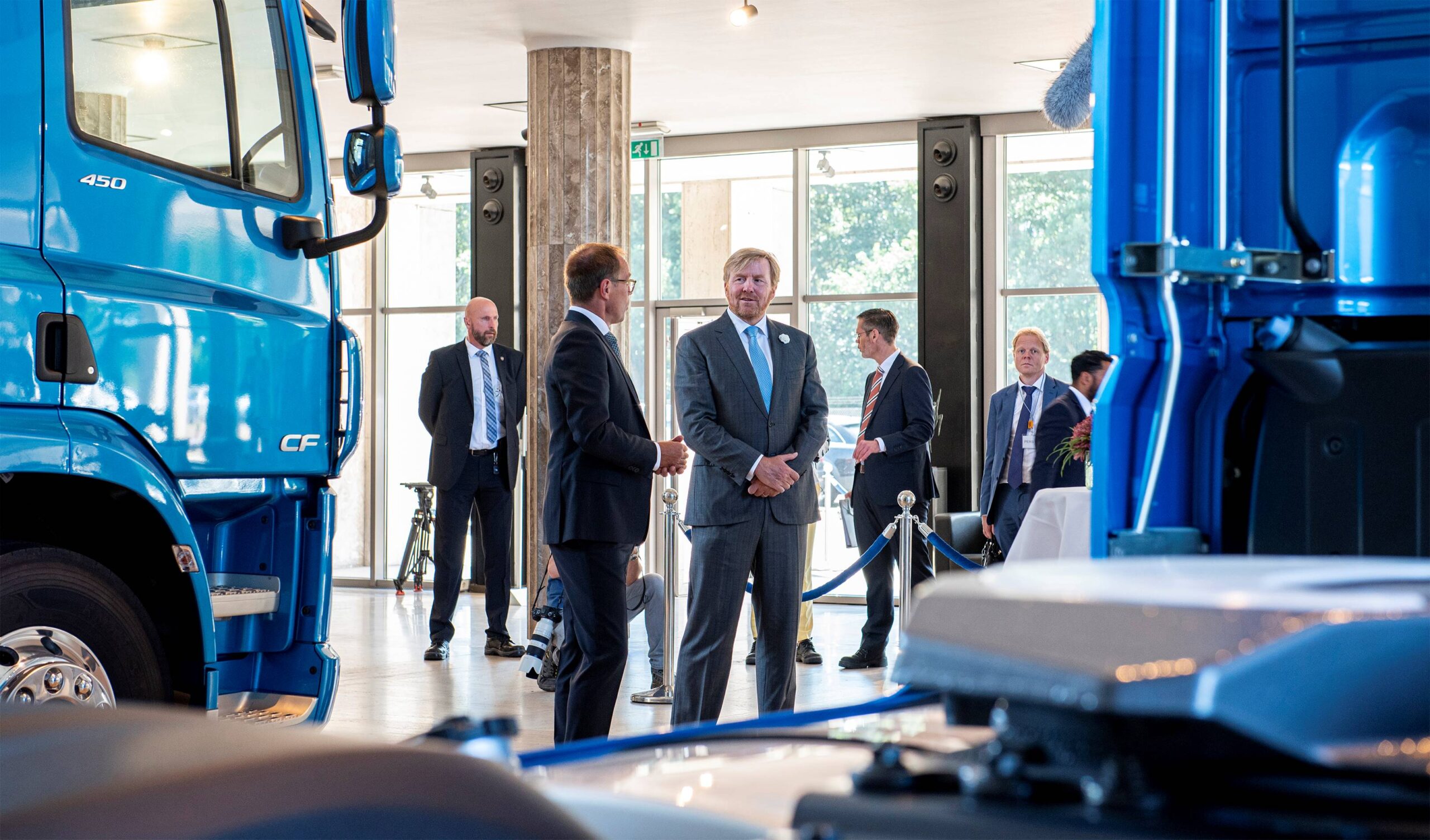 Koning Willem-Alexander bezoekt DAF Trucks