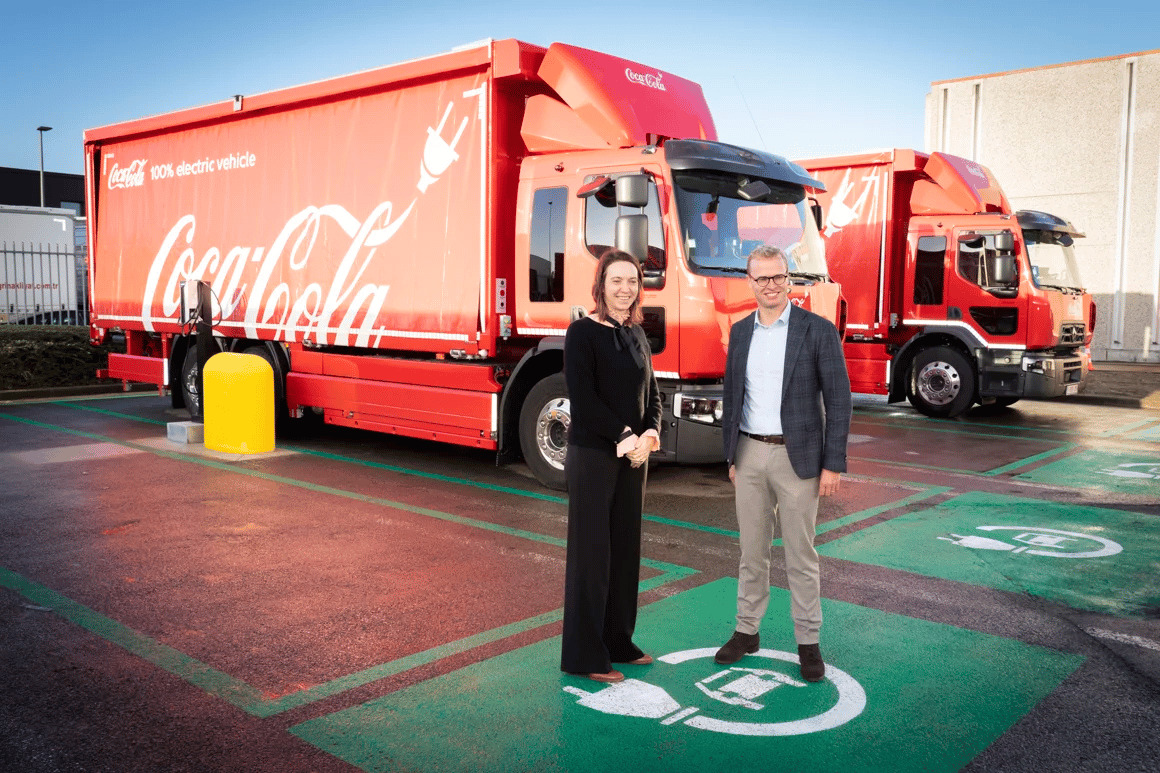 Coca-Cola doet lokale leveringen voortaan met 30 elektrische Renault Trucks