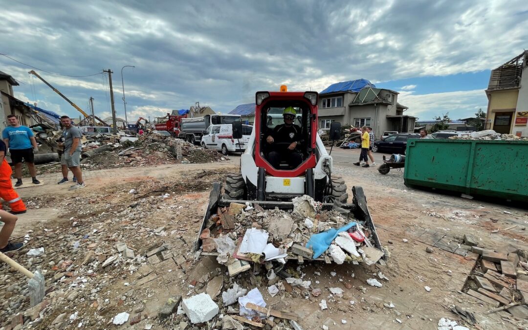Bobcat stelt machines ter beschikking voor hulp in Turkije