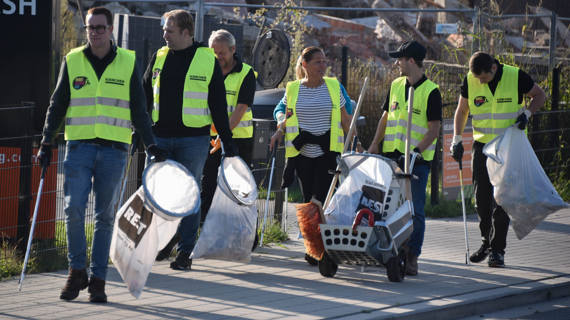 Kärcher pakt zwerfvuil aan op Wilrijkse World Cleanup Day 2023