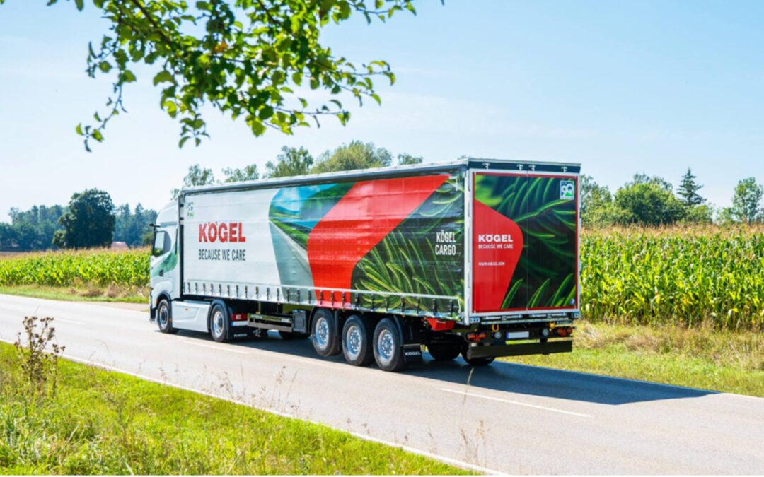 Een stabiele vloer onder de voeten: op de vakbeurs Technotrans presenteert Kögel France het model Kögel Cargo, dat de tand des tijds heeft doorstaan!