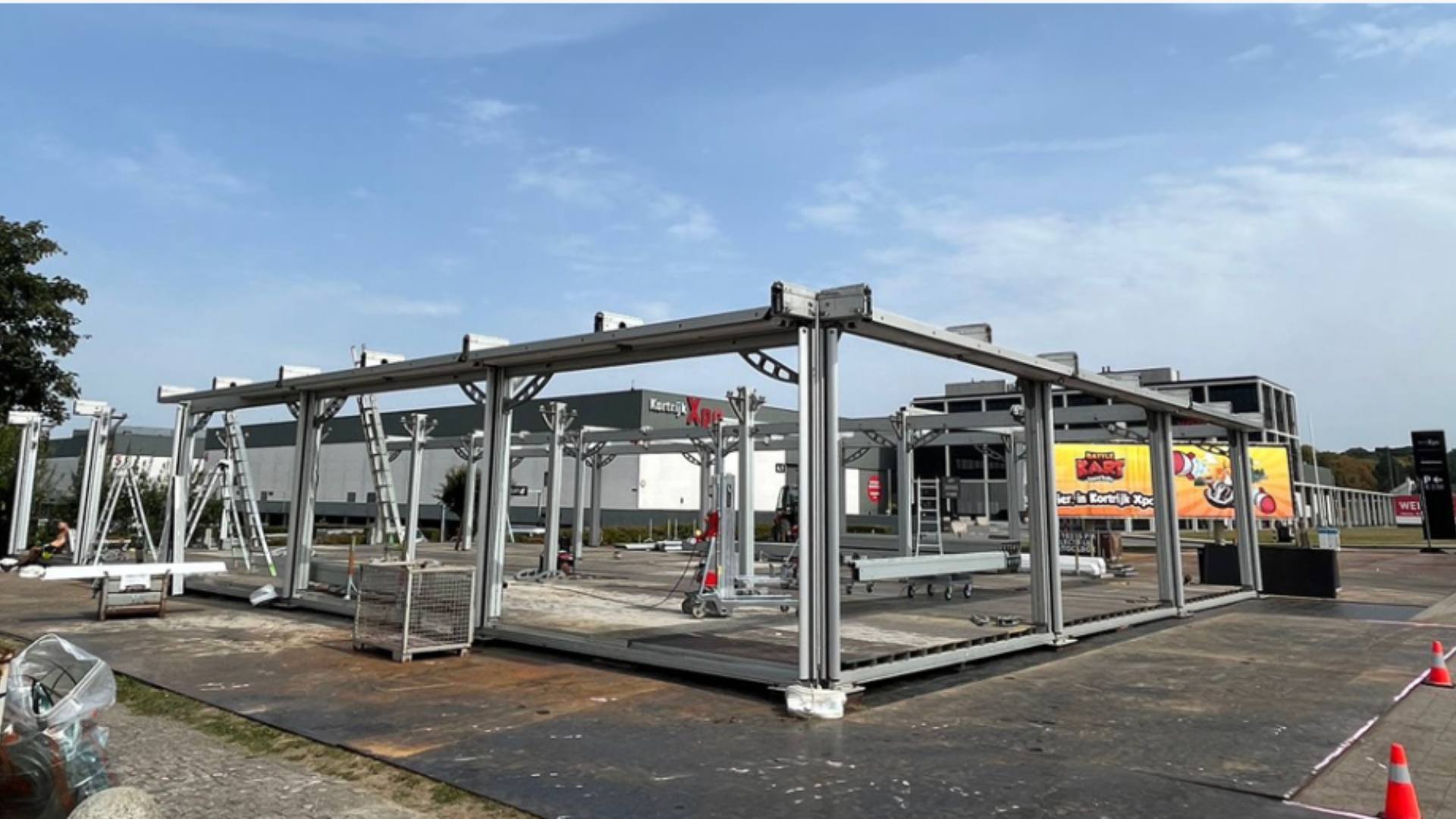 Le montage a débuté – MATEXPO prend vie !