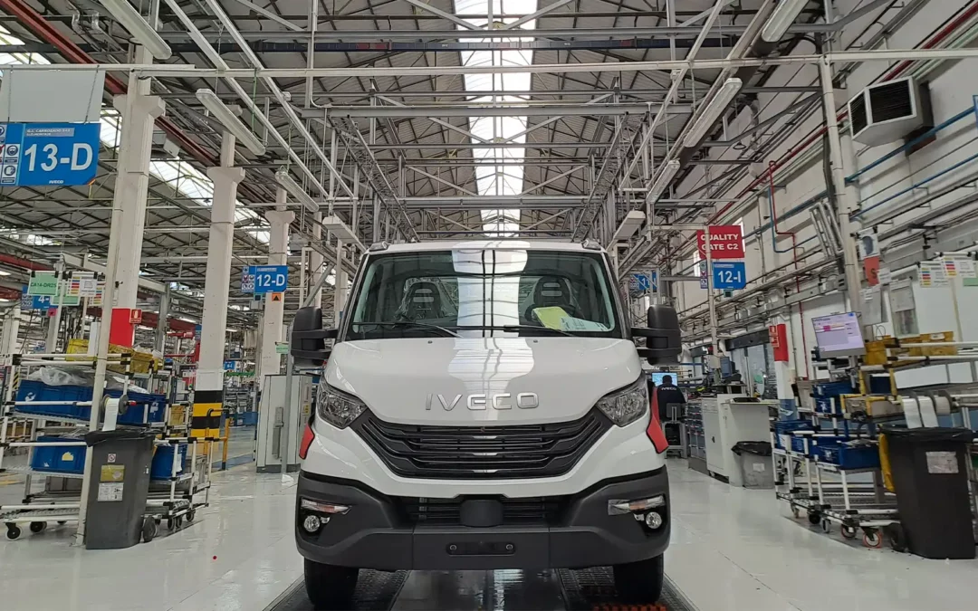 IVECO’s fabriek in Valladolid wint “Automotive Lean Production Award 2025” voor beste “Digital Use Case OEM: Smart Safety”