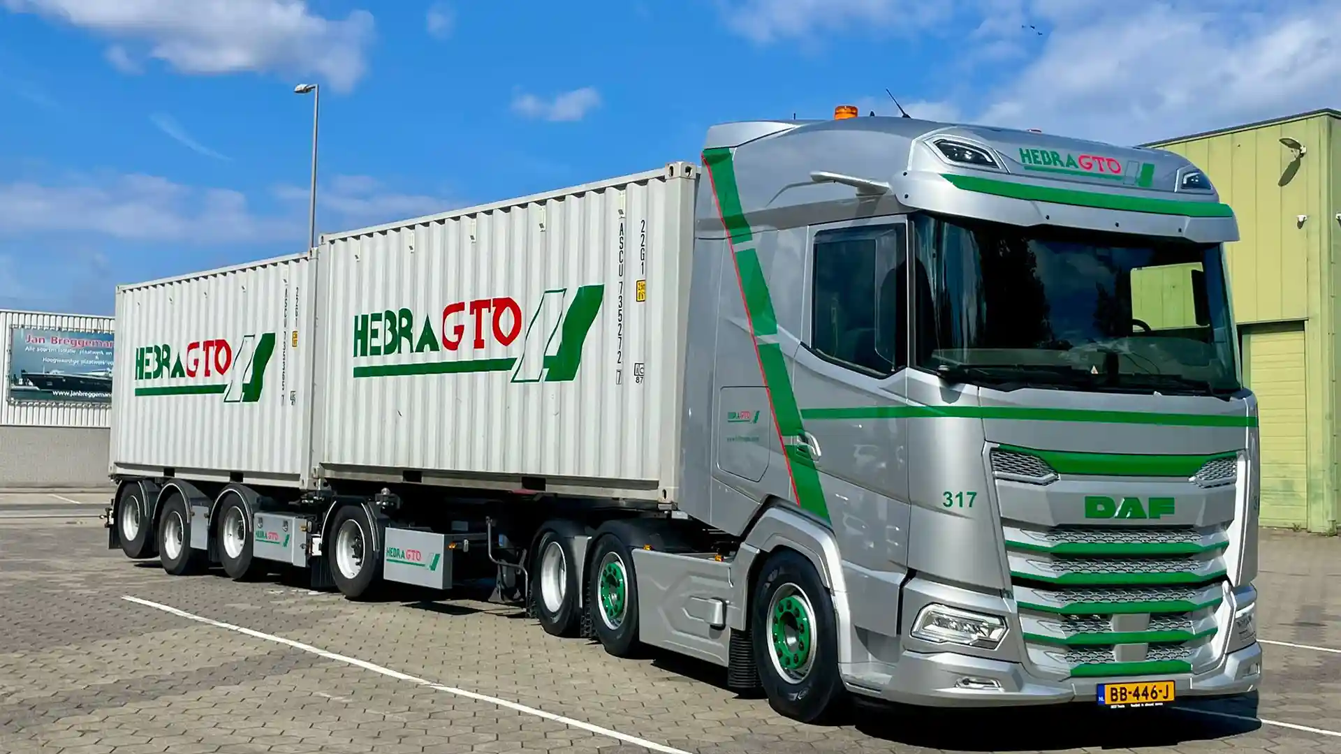 Vijf stuks DAF XG 480 FTG 6×2 trekkers voor HebraGTO