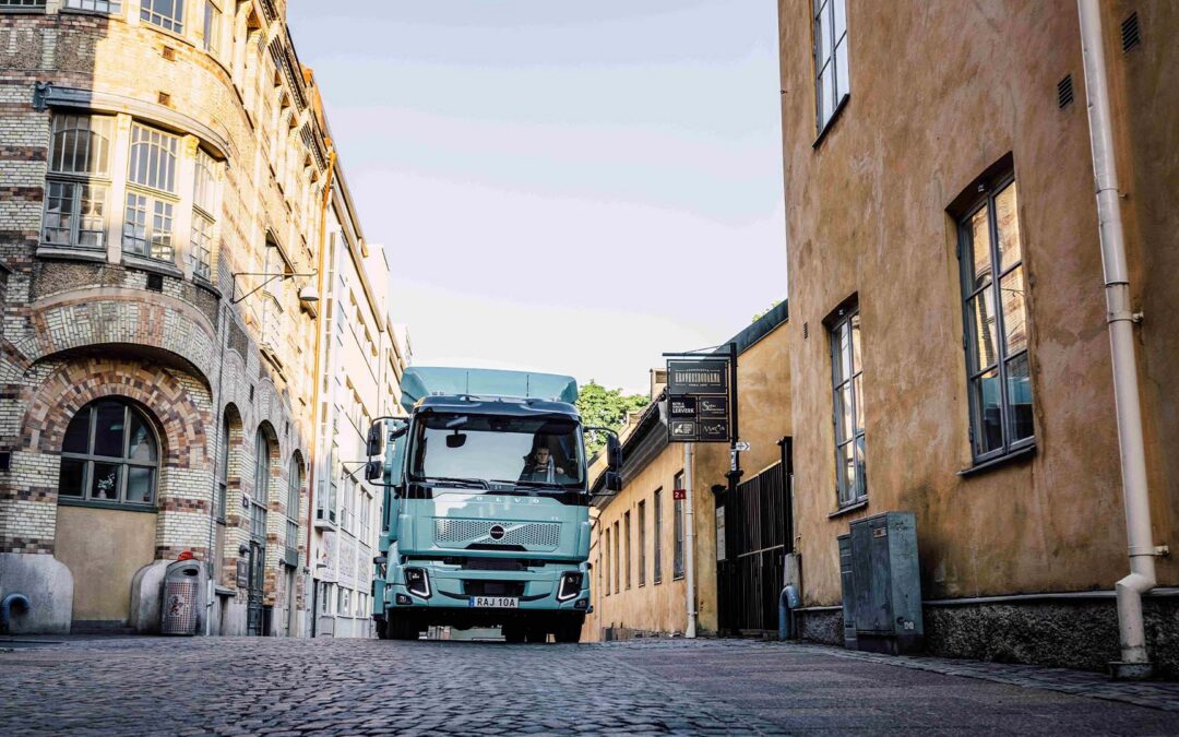 Volvo Trucks lance le Volvo FL Electric de 14 tonnes, conçu sur mesure pour les transports urbains