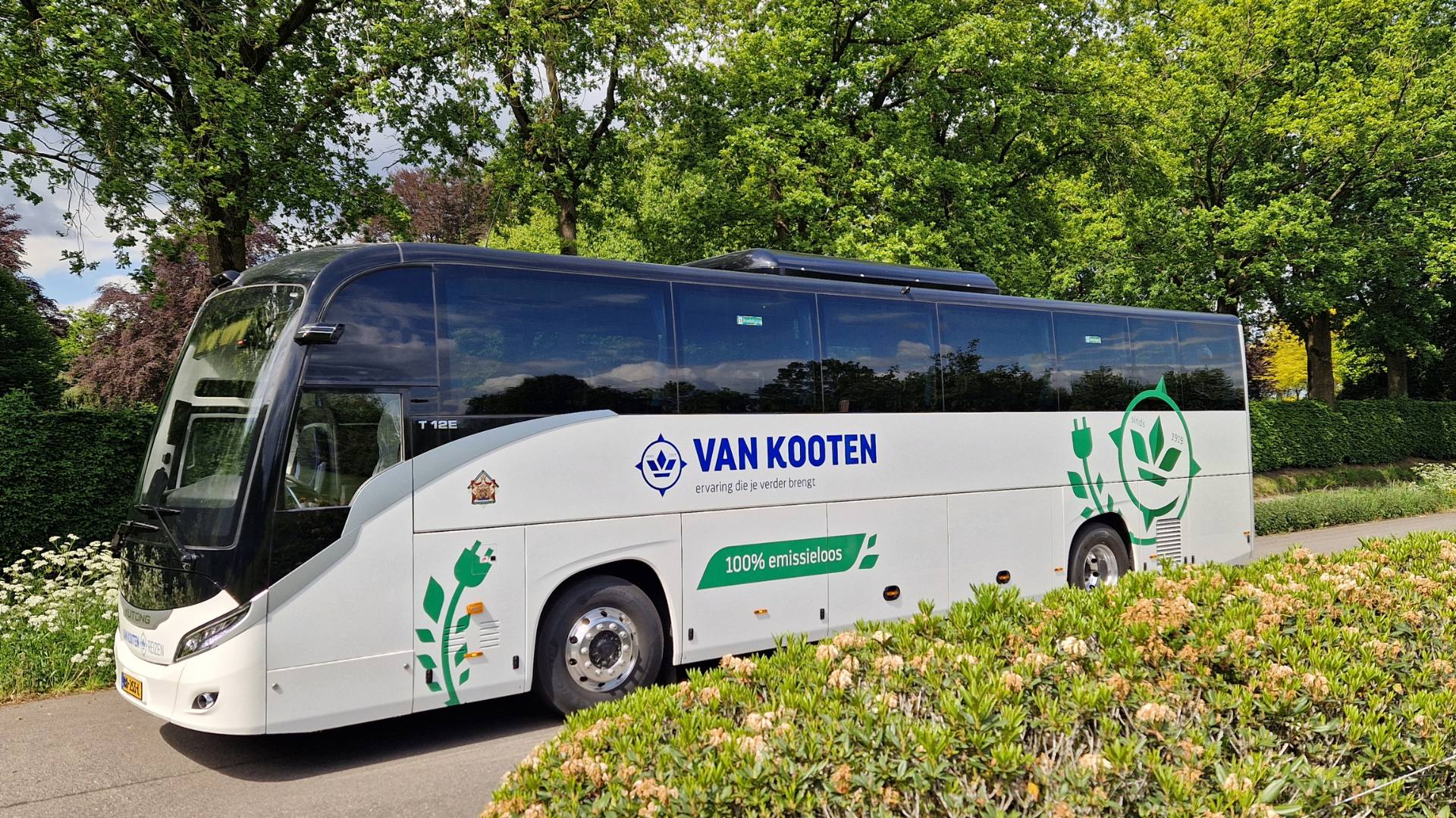 Van Kooten Reizen presenteert eerste volledig elektrische touringcar