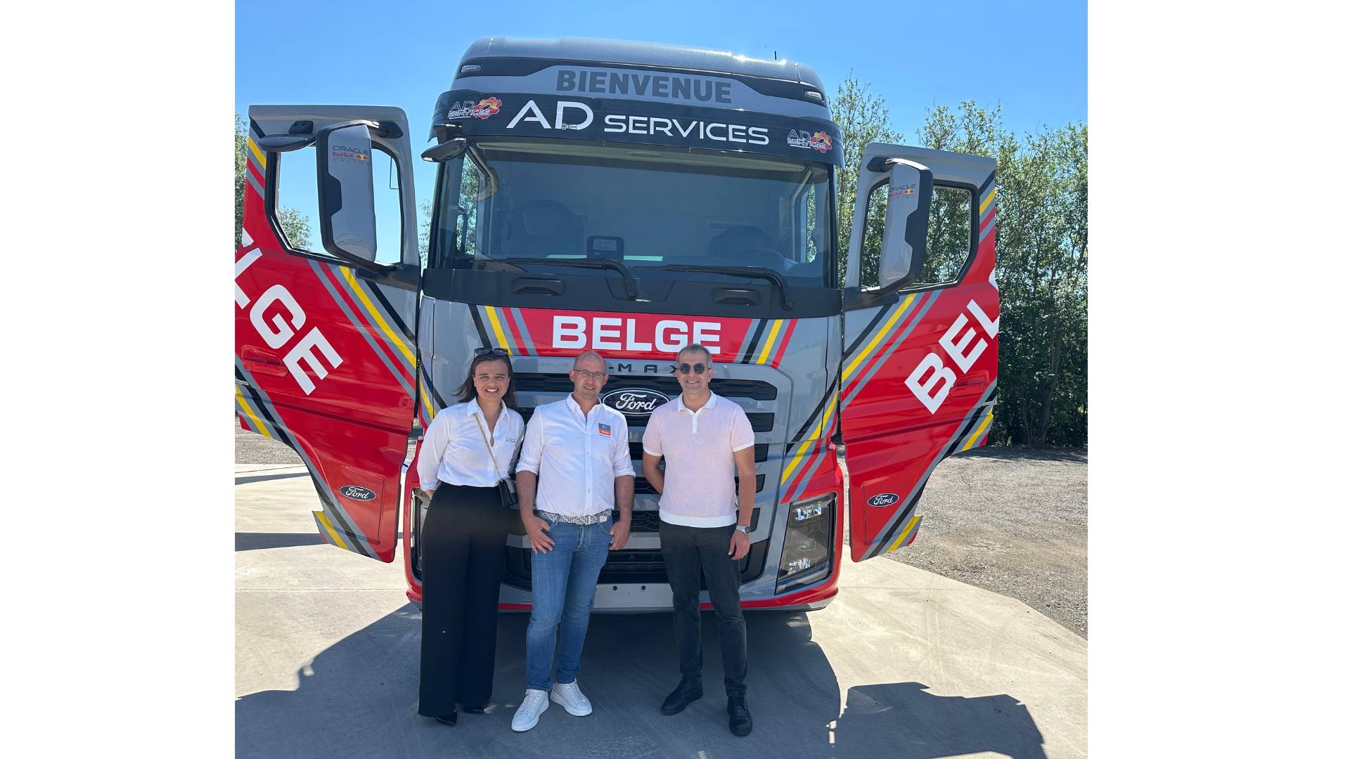 Officieel Ford Trucks dealer in Courcelles opende officieel zijn deuren in zijn gloednieuwe vestiging.