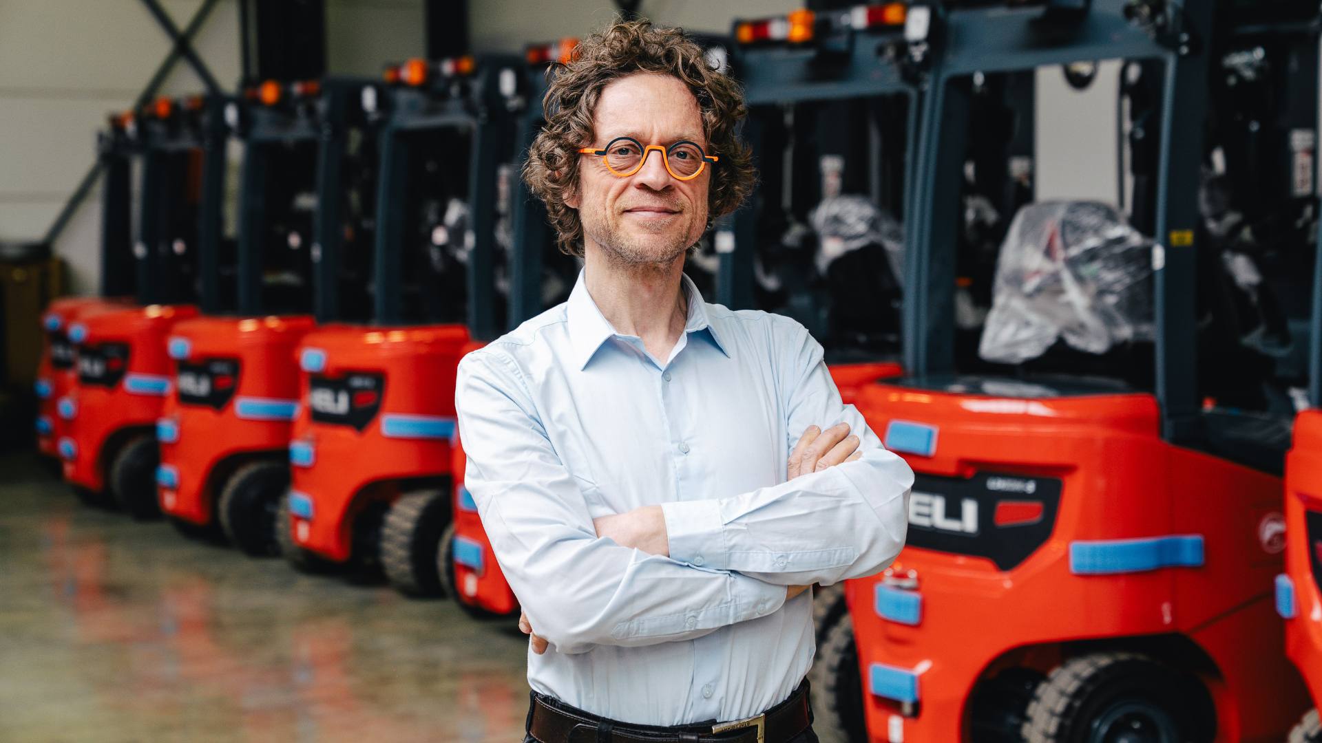 Pourquoi deux chariots élévateurs lithium-ion avec la même batterie peuvent néanmoins offrir des performances différentes