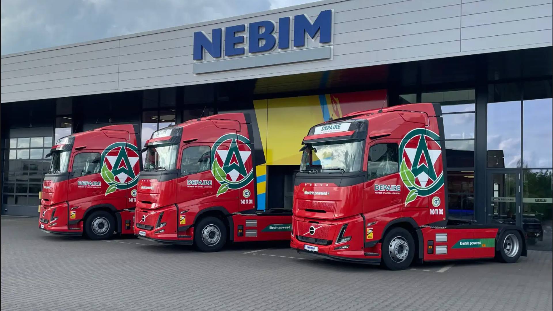 Nebim livre trois Volvo FH Aero électriques à Transport Depaire