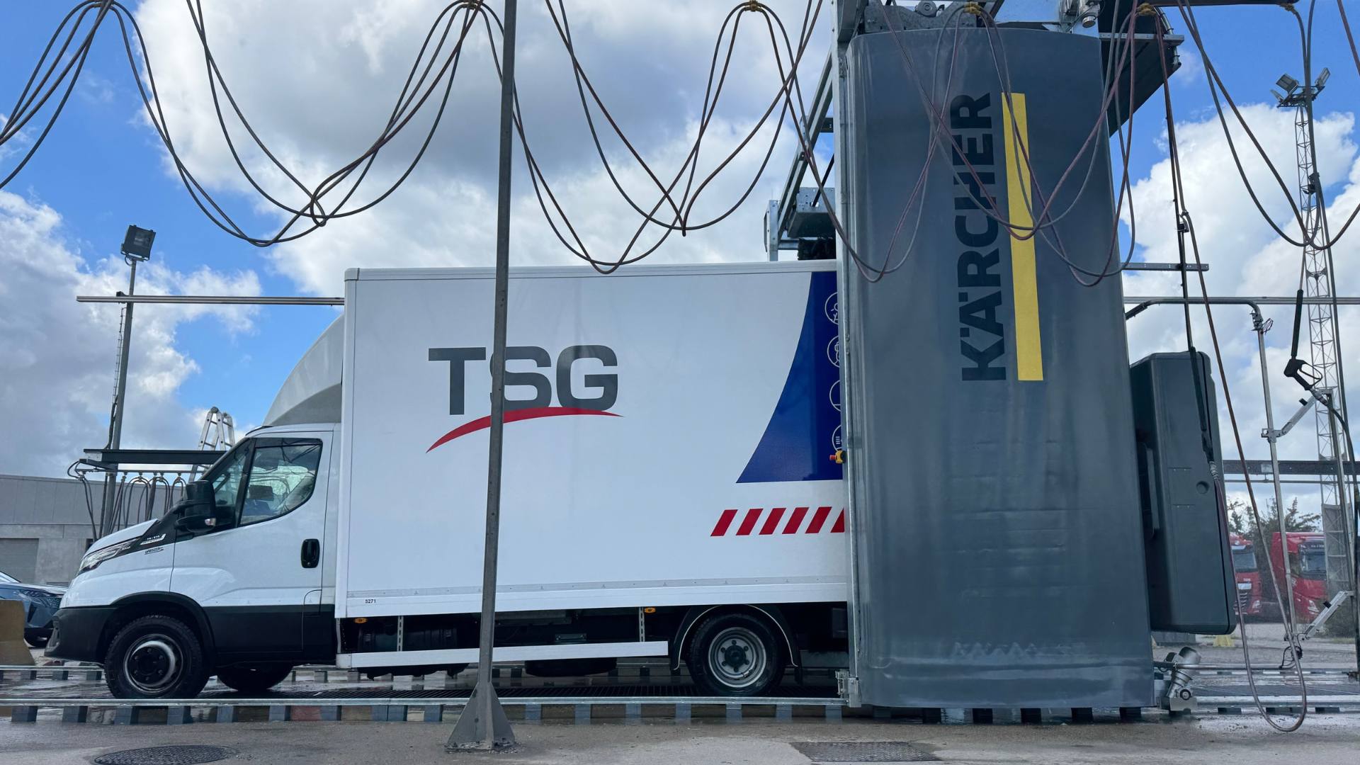 TDL Group choisit une solution intégrée de lavage poids lourds de TSG